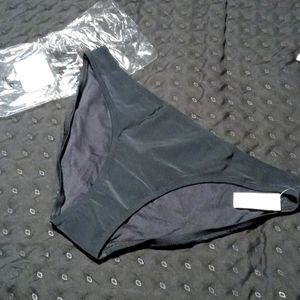 Woman's swim bottoms